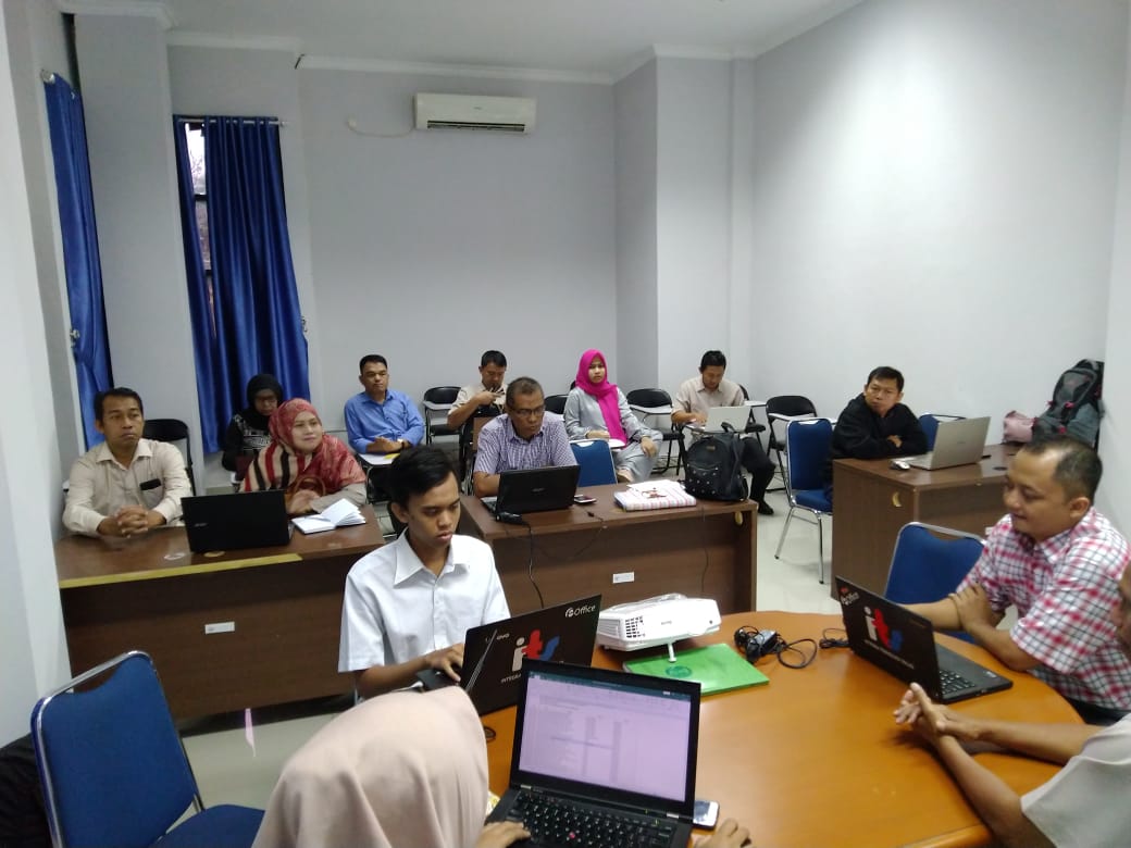 Dengan Aplikasi e-Office Persuratan Poltekkes Makassar Mampu Maju Bersaing